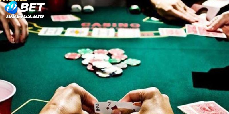 Cách chơi poker xác định độ mạnh yếu khi tham gia cược